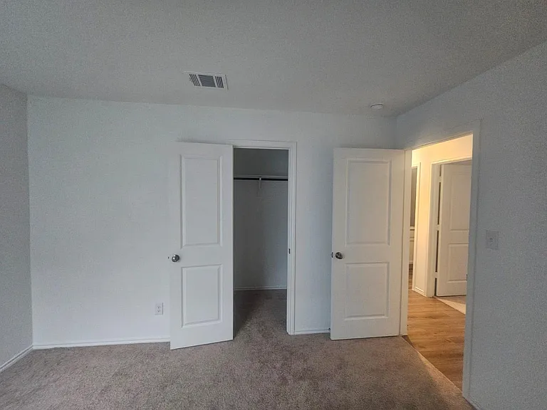 2306 Tornado Aly — Photo 17