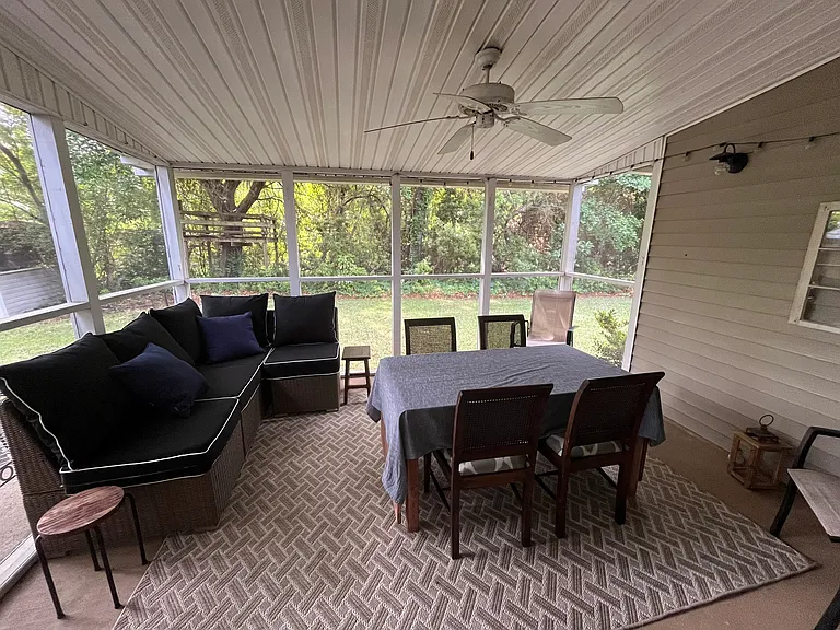 1556 E Crossing Ln — Photo 11