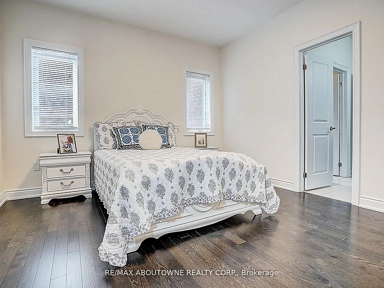 16 Gracedale Dr — Photo 30