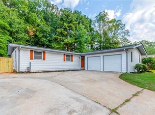 1859 Delphine Dr, Decatur, GA 30032