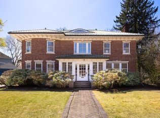 87 Crowninshield Rd, Brookline, MA 02446