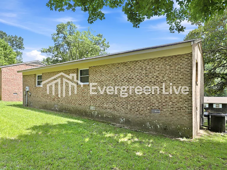 604 Parkwood Dr — Photo 9