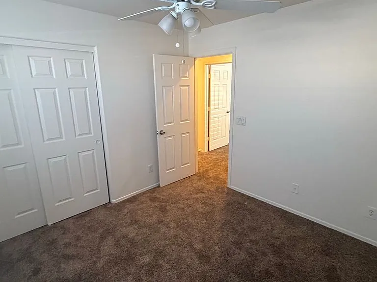 1225 W Darrel Rd — Photo 12