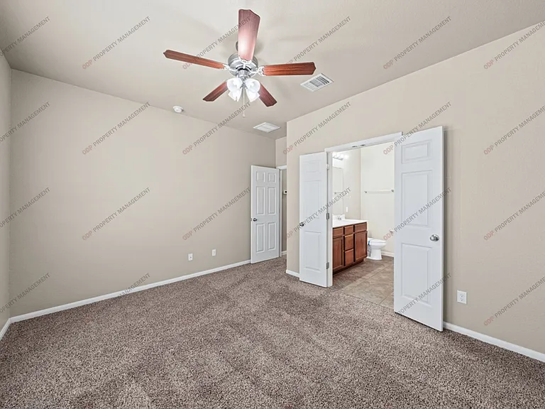 8012 Redbrush — Photo 13