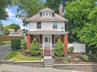 610 Vine St, Coraopolis, PA 15108