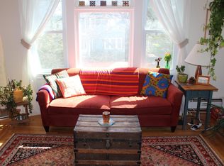 232 4th St, Providence, RI 02906