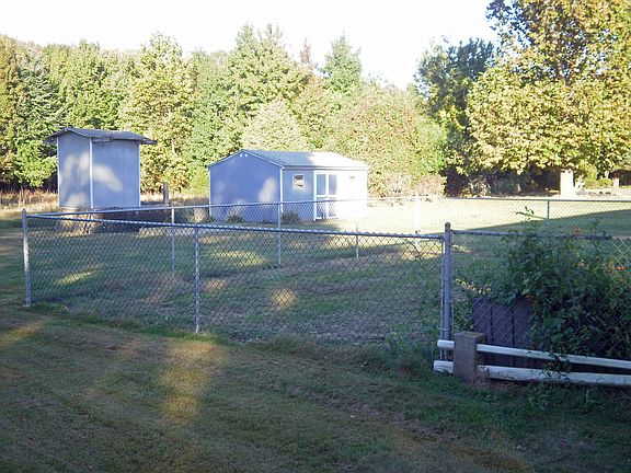 Fenced portion of the yard & 2nd shed