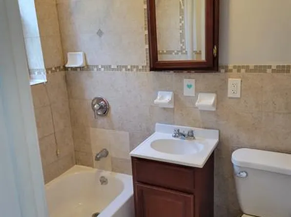 166 Summit Avenue image 38 of 40