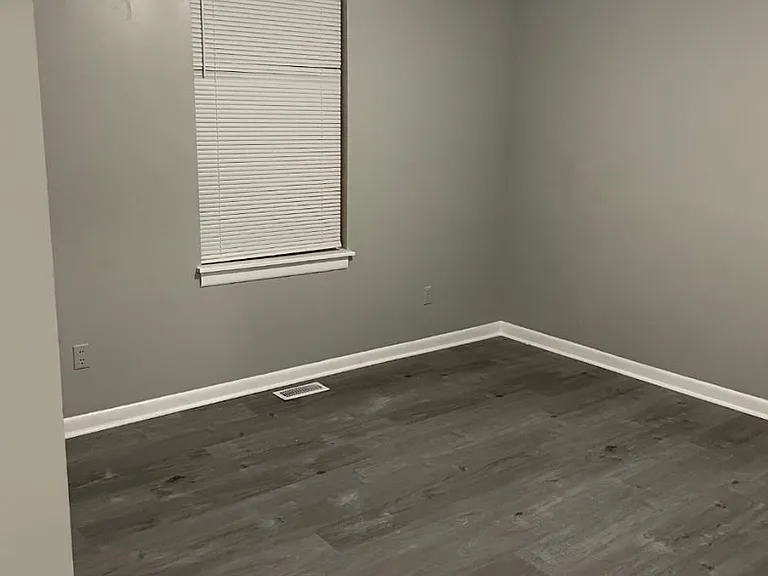 1229 Tuckahoe Dr — Photo 1
