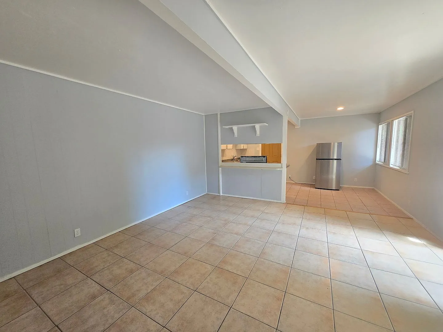 3 Bedroom Duplex in Davis — Photo 3
