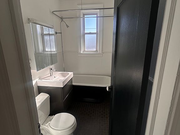 4th image of 244 Lawton Ave #11