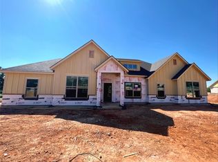 104 Aslan Rd, Poolville, TX 76487