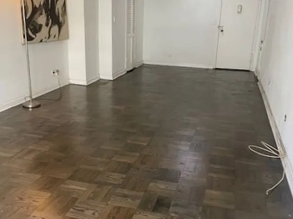 100 W 57th St APT 7I
