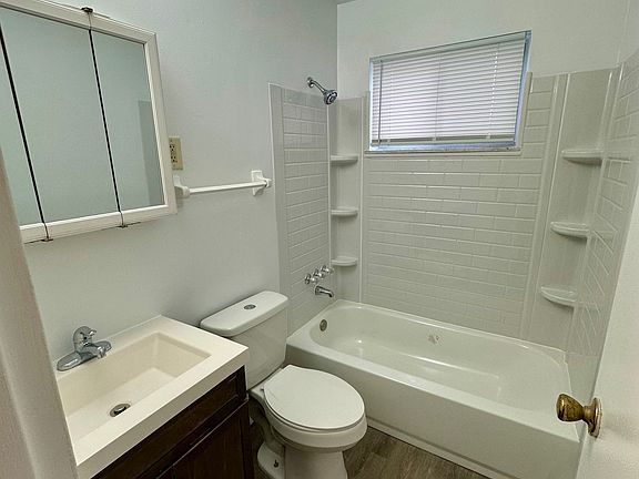 4th image of 54 N Williams St #2