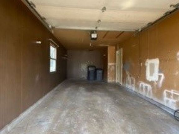 4th image of 1402 County Road 6 E