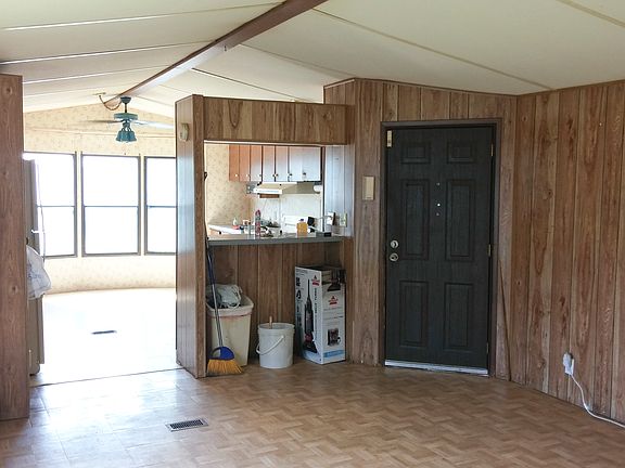 4th image of 442 E Camp Trl