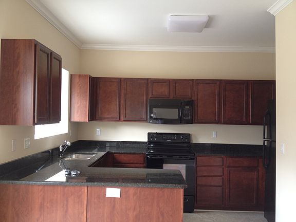 2nd image of 22081 Parkview Dr
