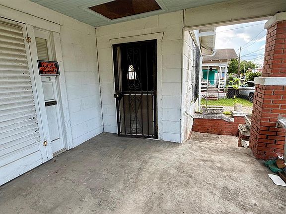 2nd image of 6722 Avenue E