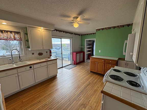 3rd image of 326 South Avenue