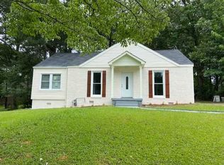 619 N Gordon Cir, Hapeville, GA 30354