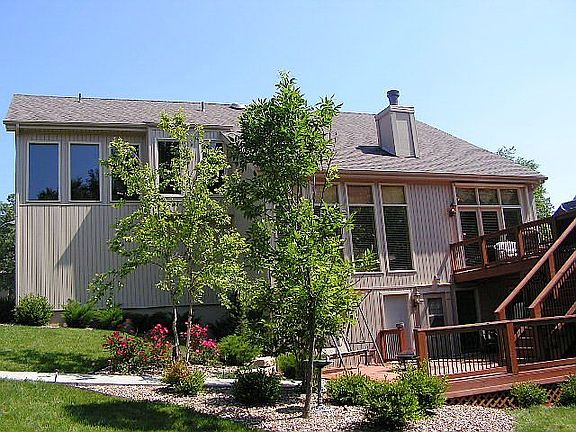 Two level deck