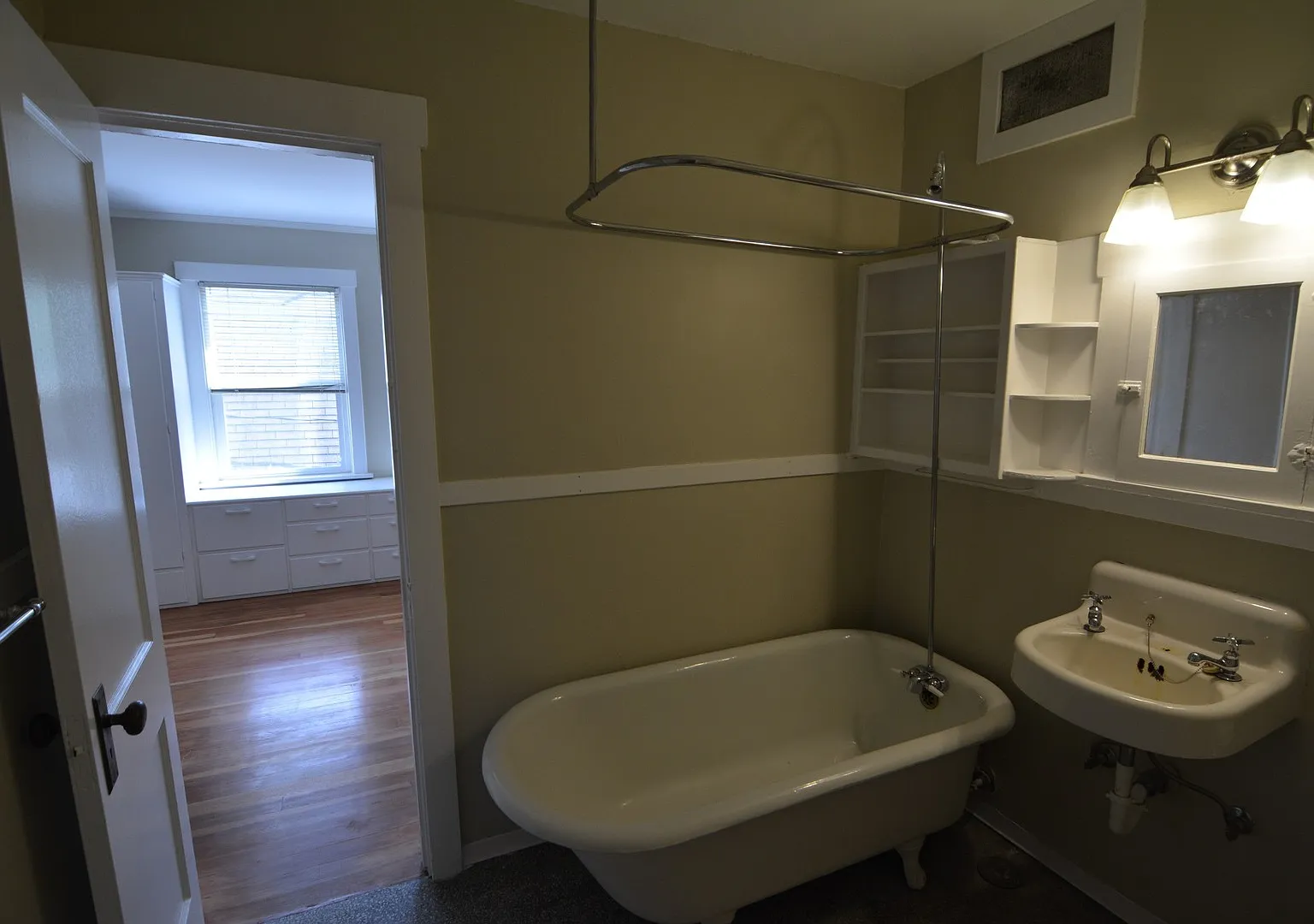 Wilmont — Photo 3