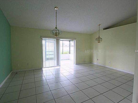 3rd image of 111 Pine Top Ln