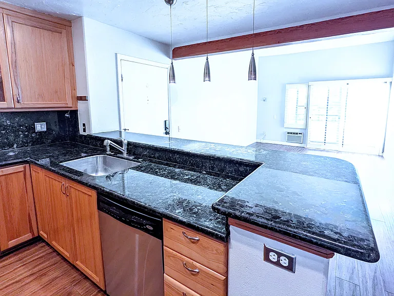 3591 Ruffin Rd — Photo 9