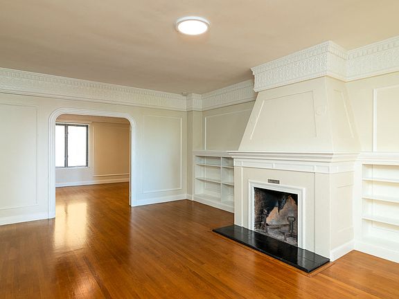 2nd image of 2275 Broadway St #60463328