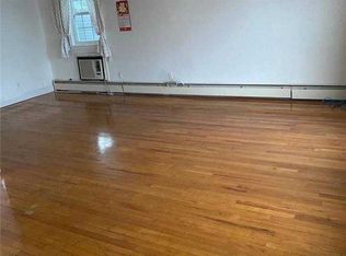 7-23 125th St FLOOR 2, College Pt, NY 11356