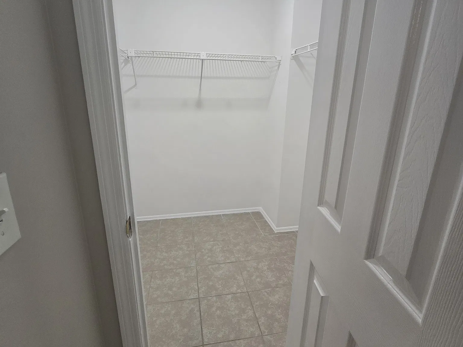 2 bed, 2.5 bath, 1358 sqft, $1,750 — Photo 2