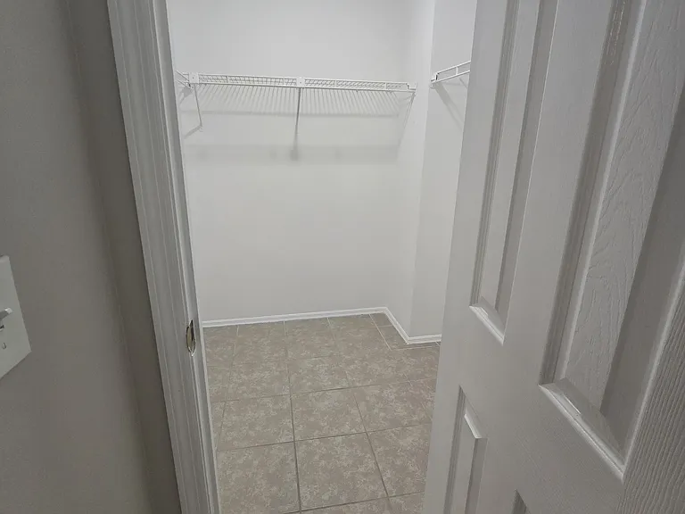 1574 Three Lantern Ln — Photo 2