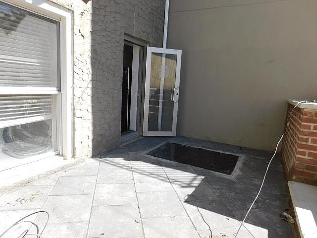 2nd image of 376 12th St #1