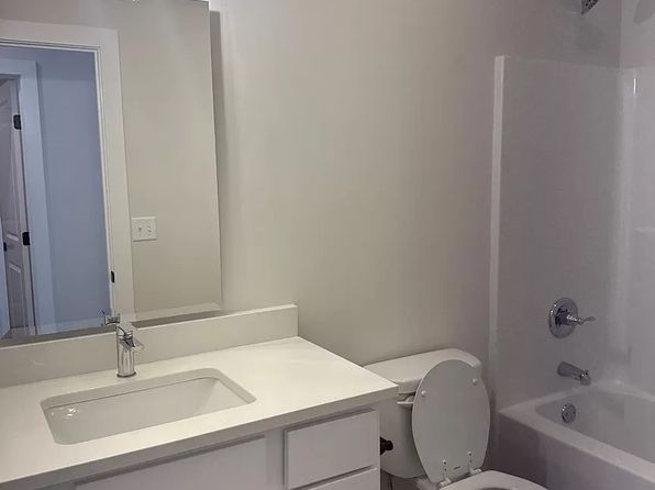 15666 E 21st St N #1