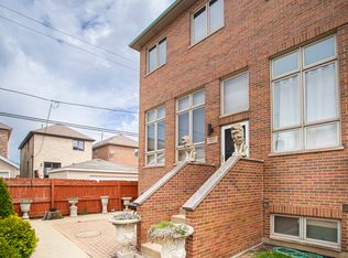 6824 W 65th St APT 6, Chicago, IL 60638