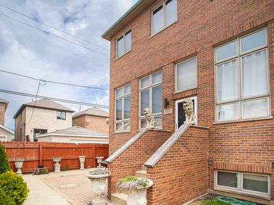 6824 W 65th St APT 6, Chicago, IL, 60638