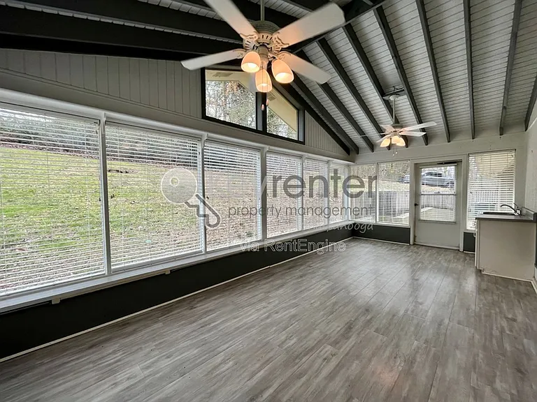 4704 Privateer Rd — Photo 11