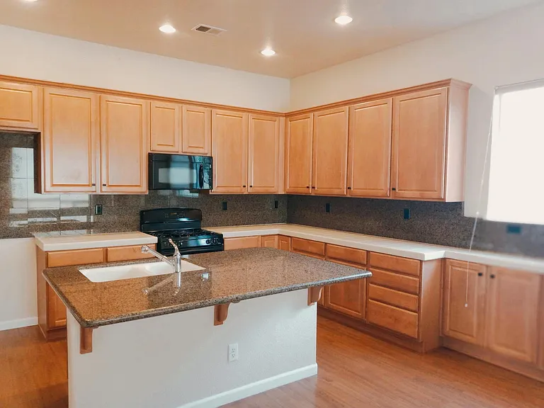 629 Saint Andrews Dr — Photo 6