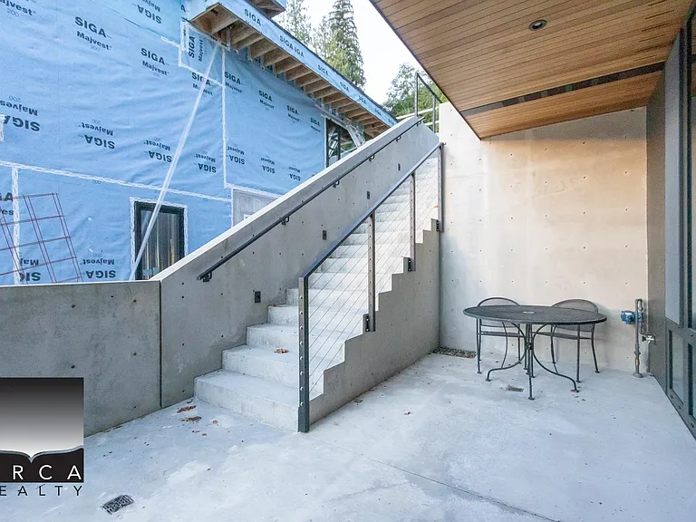 8885 Lawrence Way — Photo 10