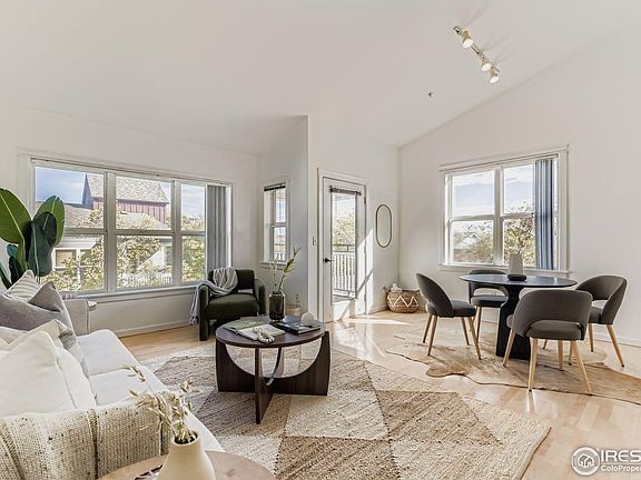 3rd image of 1400 Lee Hill Dr #6