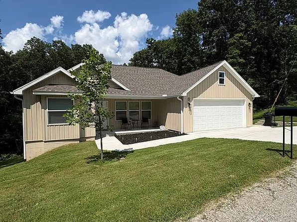 8 Ampthill Ln, Bella Vista, AR 72714