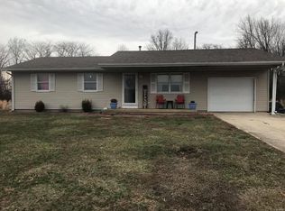 103 Landing Blvd, Keyesport, IL 62253