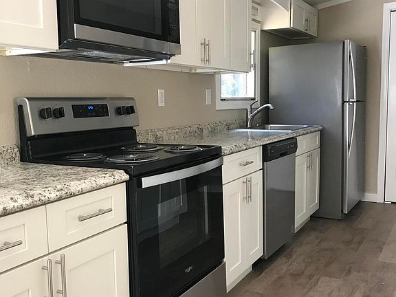 4th image of 120 Overlook Dr