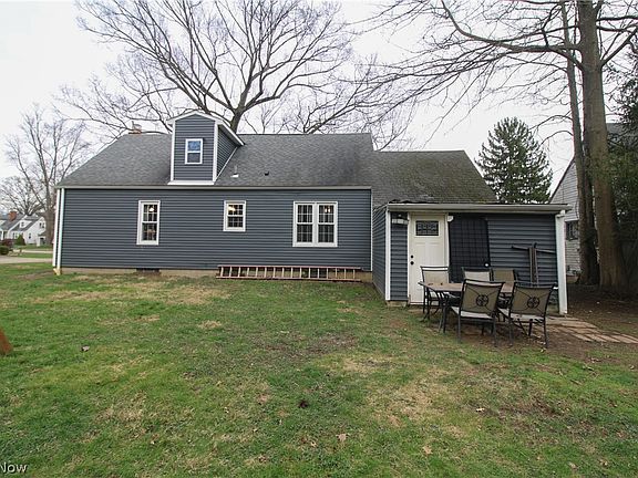 2nd image of 3628 Hopkins Rd
