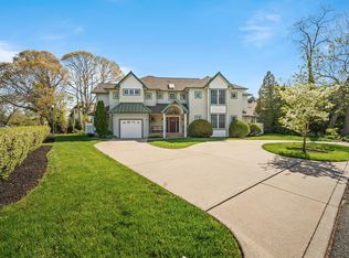 104 Van Sant Ave, Linwood, NJ 08221