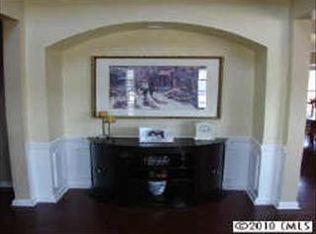 18101 Harbor Mist Rd, Cornelius, NC 28031