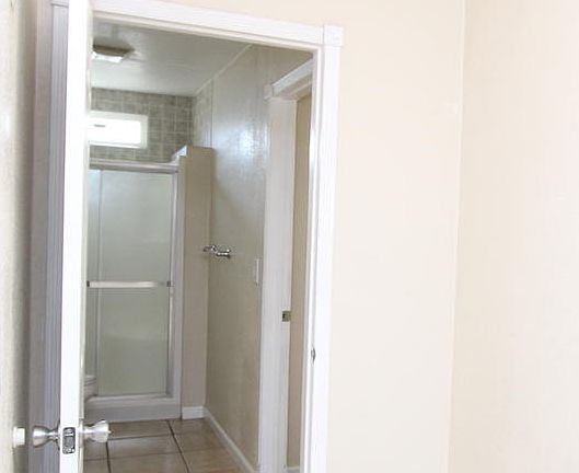 5th image of 215 W Vine St