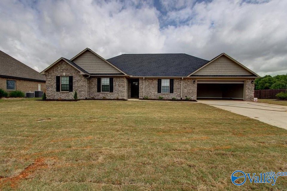 1st image of 22947 Pin Oak Dr