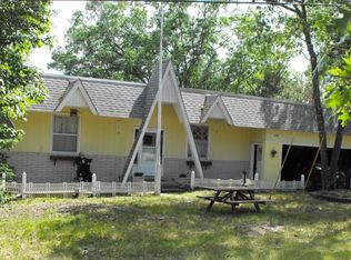 8765 E Log Cabin Trl, Atlanta, MI 49709