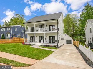 3031 Wayne Rd, Falls Church, VA 22042